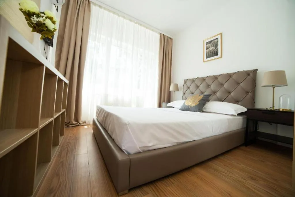 Guesthouse Smart Bucharest Romania